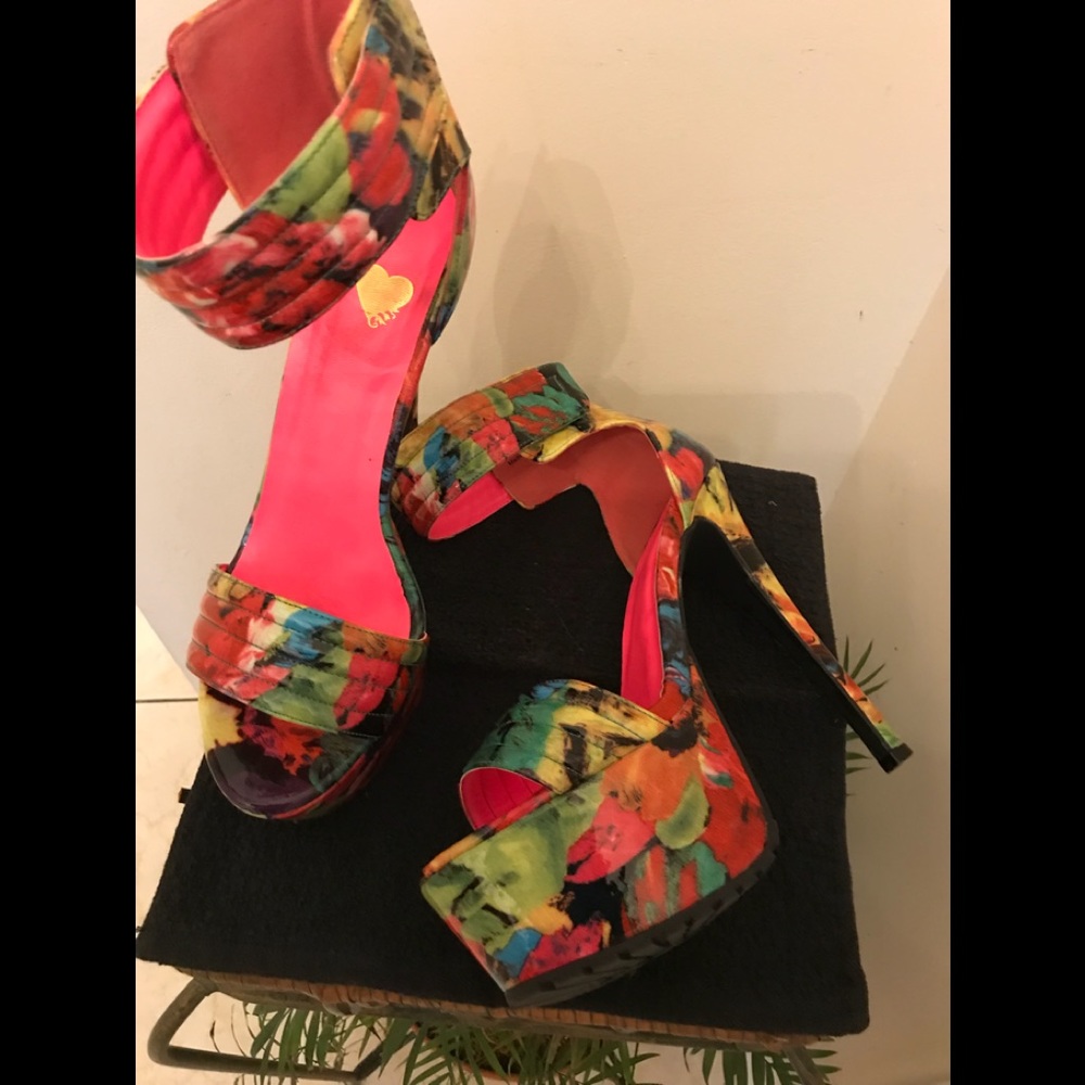 Floral Platform Heels